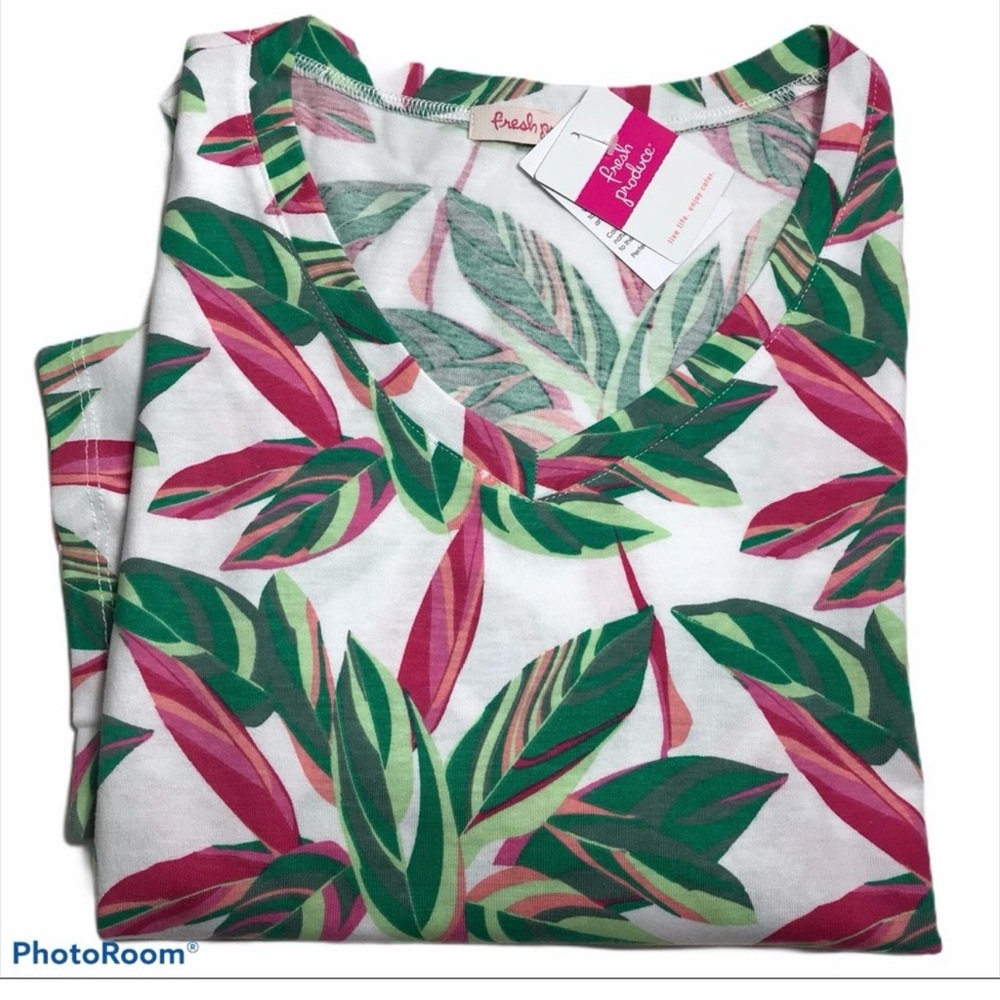 FRESH PRODUCE V-NECK T-SHIRT.NWT.SZ.L.MSRP$49.00